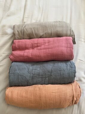 Set of 4 Lightweight Muslin Baby Swaddle Blankets